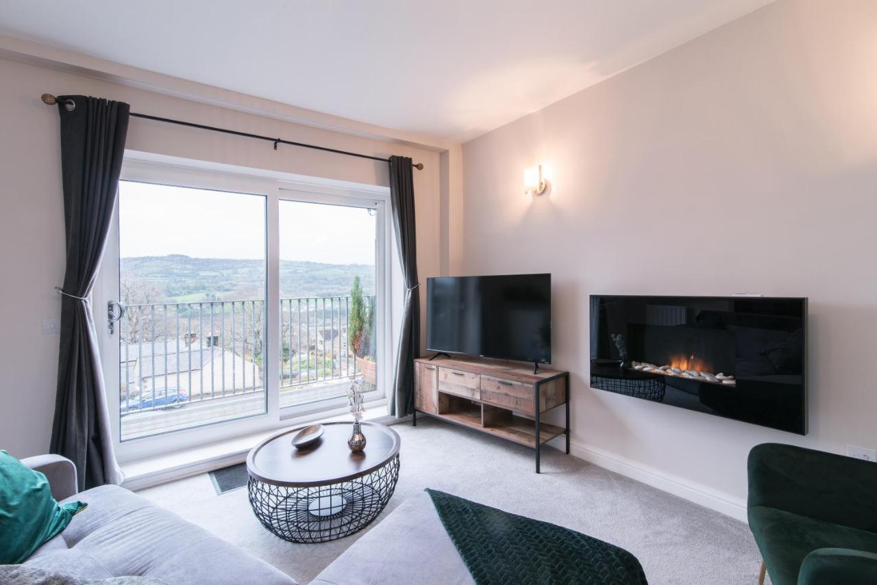 Immaculate 3 Bed House - Stunning Balcony Views Apartment Matlock  Exterior photo